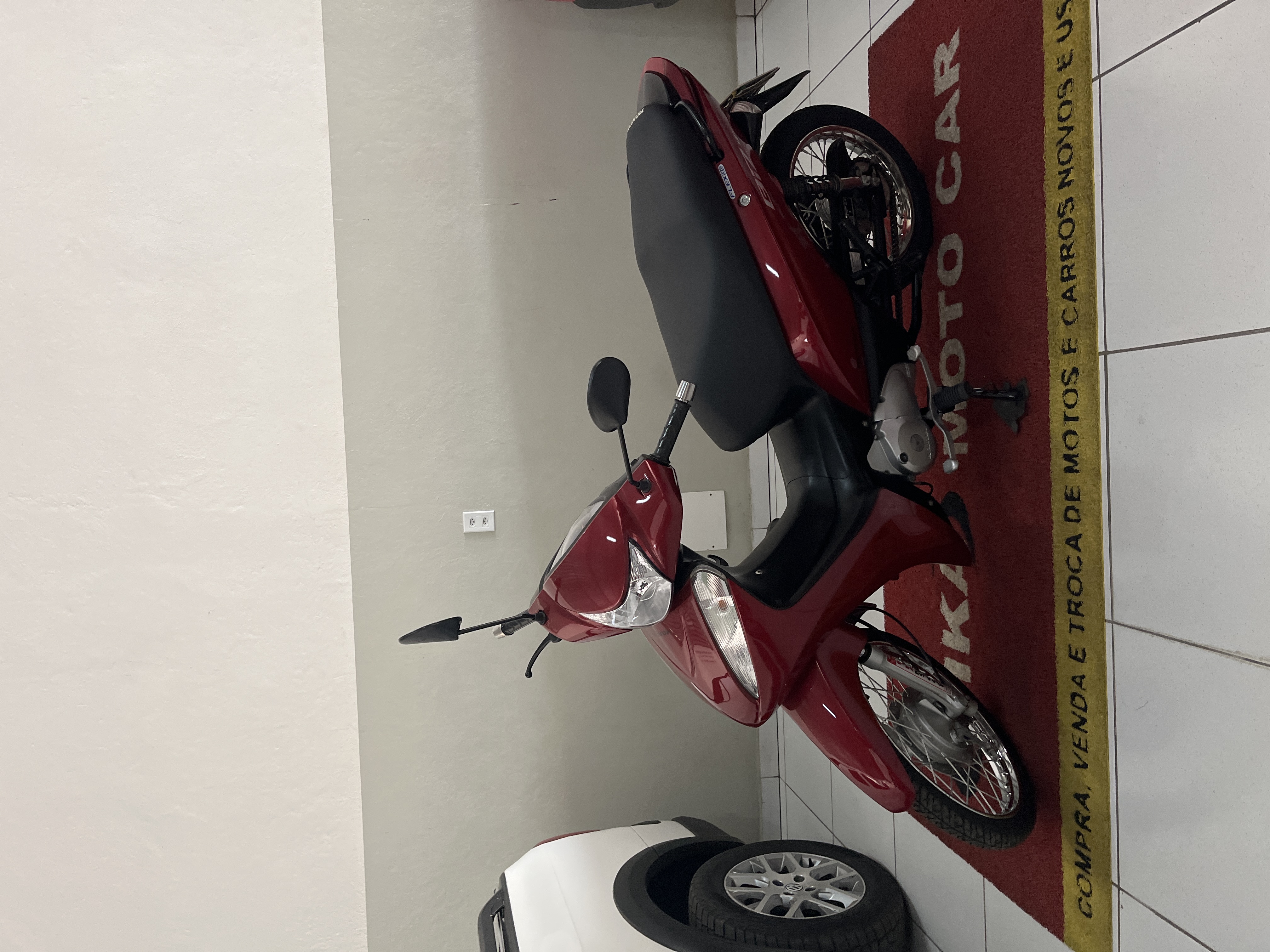 Honda Biz — foto 1 de 4