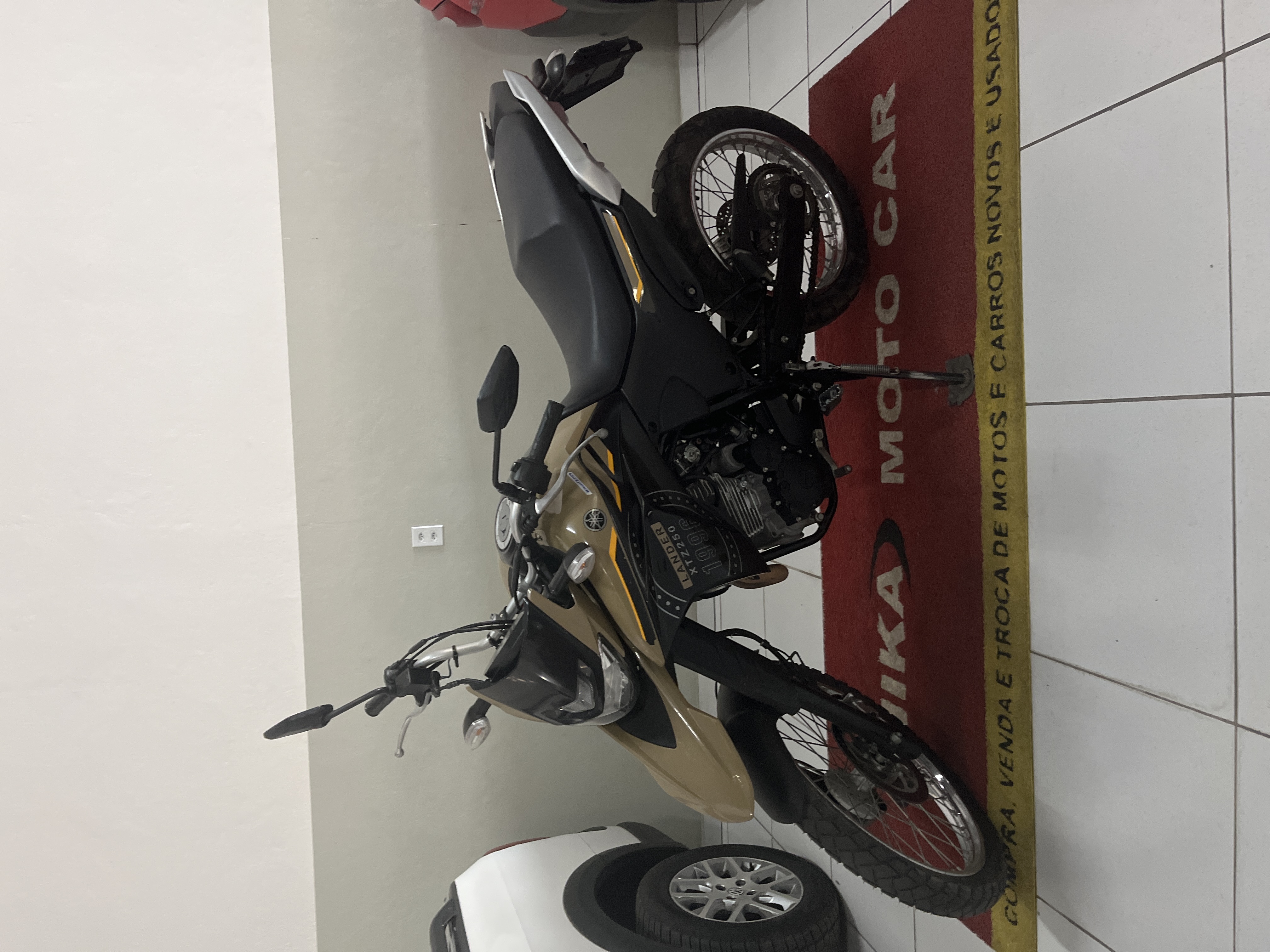 Yamaha Lander — foto 1 de 4