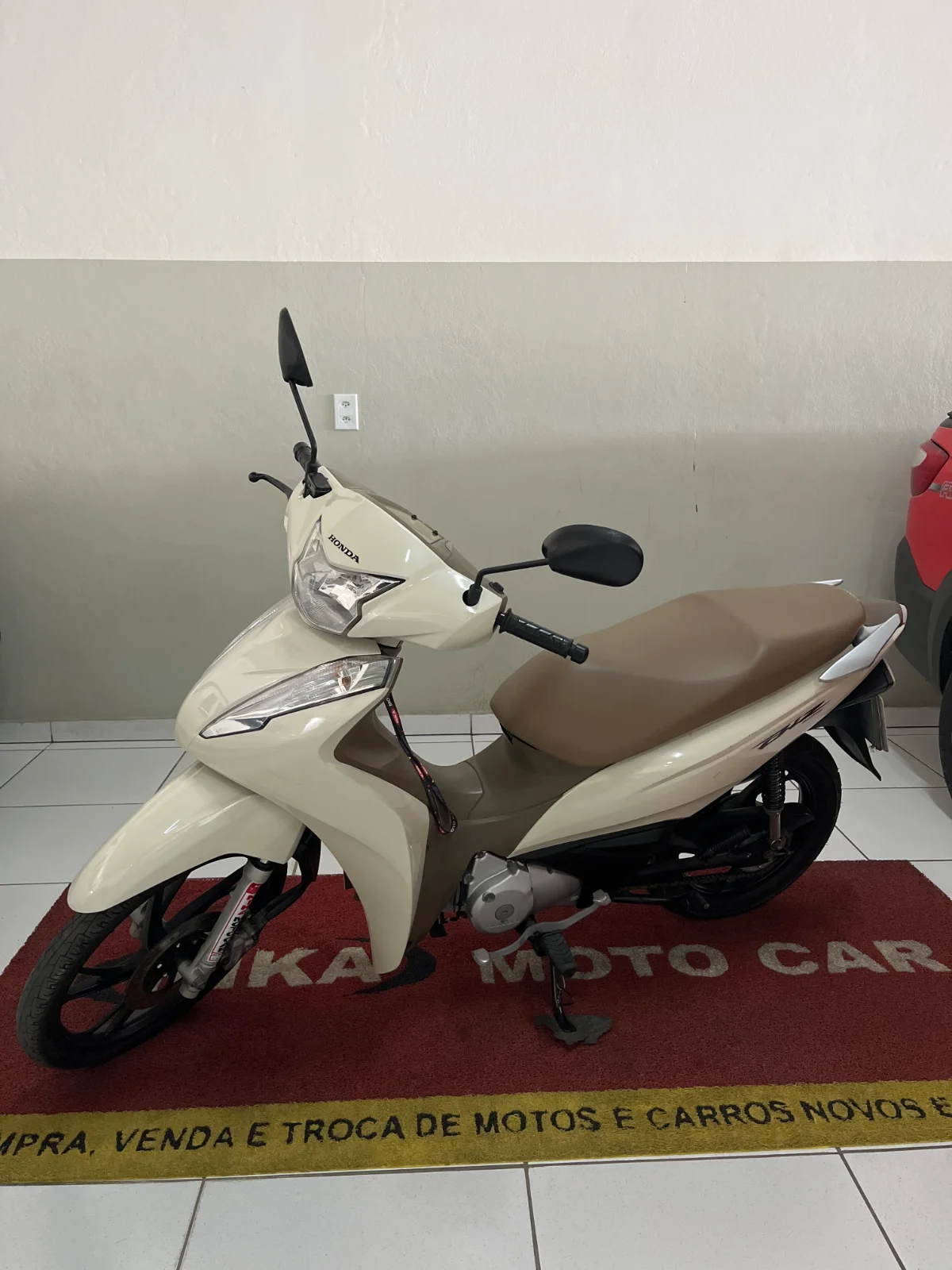 Honda Biz — foto 1 de 4