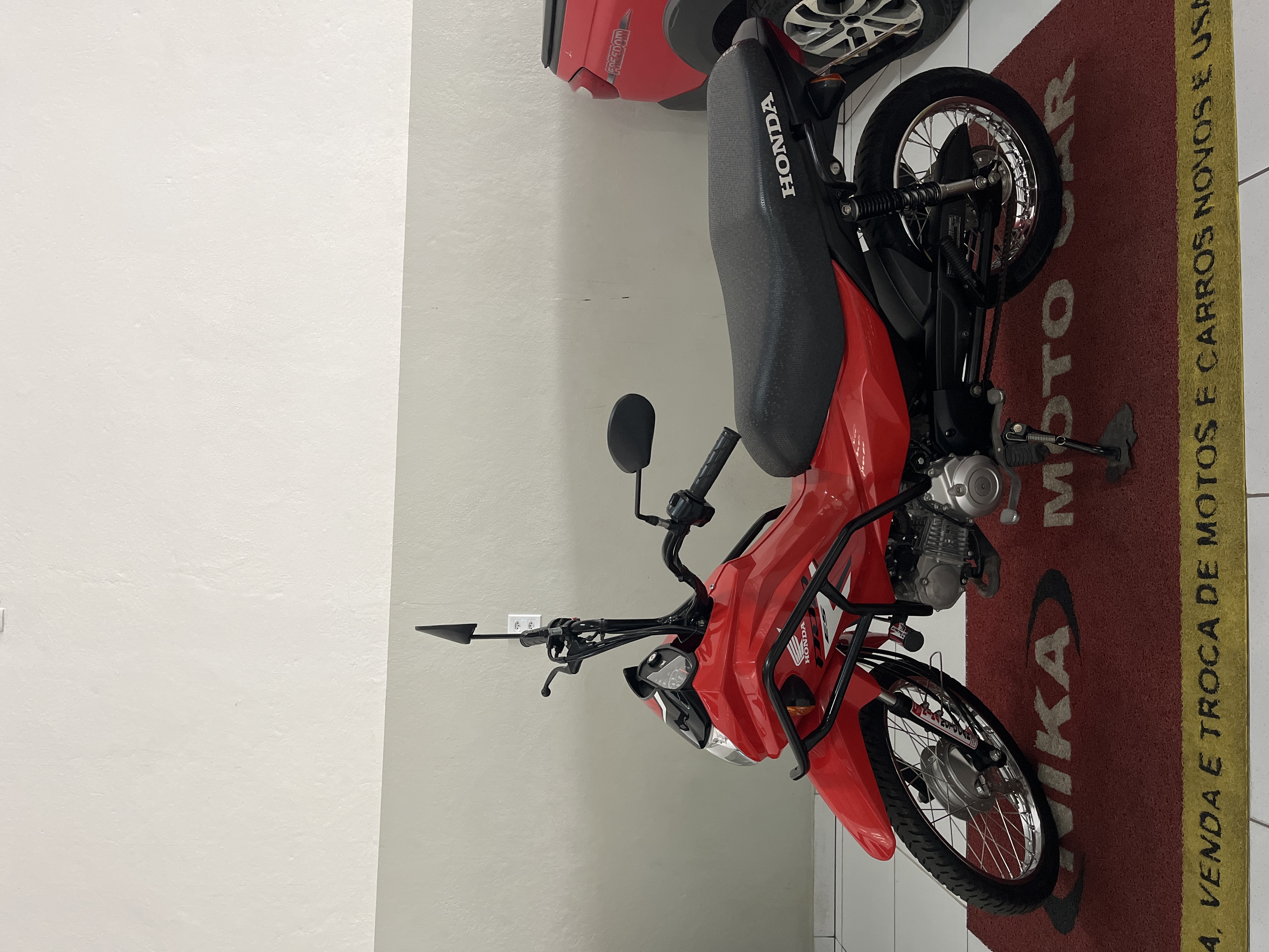 Honda Pop — foto 1 de 4