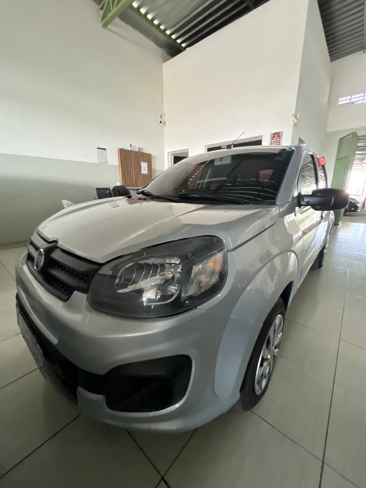 Fiat Uno 1.0 — foto 1 de 3
