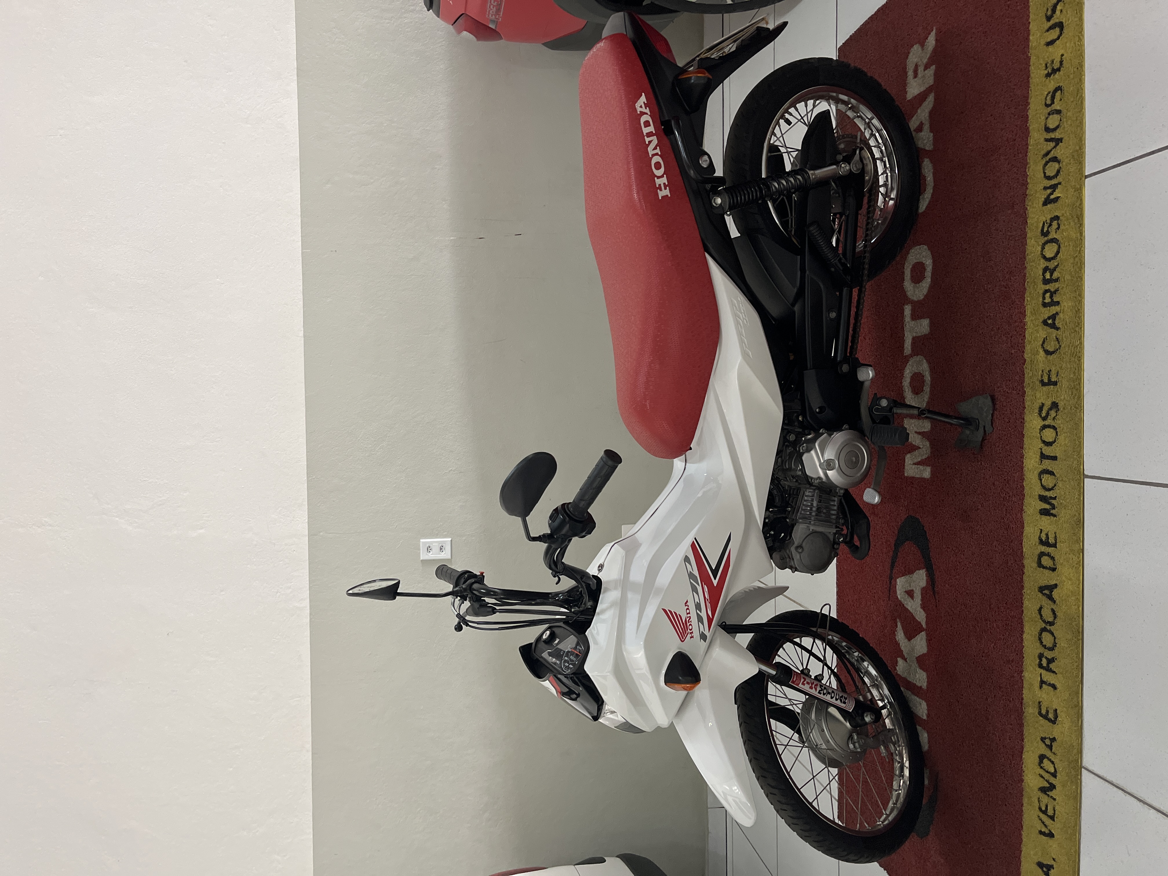 Honda Pop 110 i — foto 1 de 4