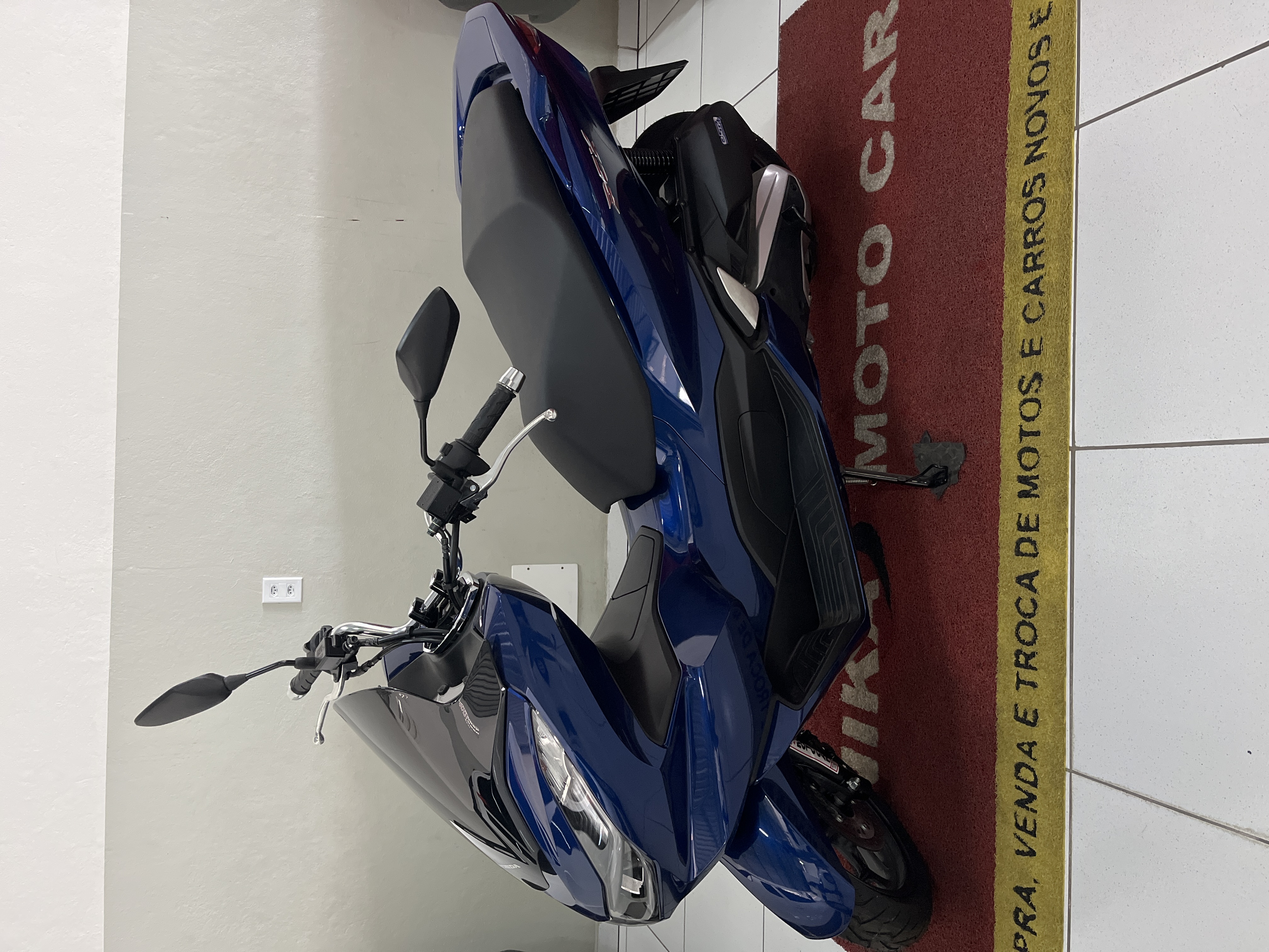 Honda PCX — foto 1 de 4