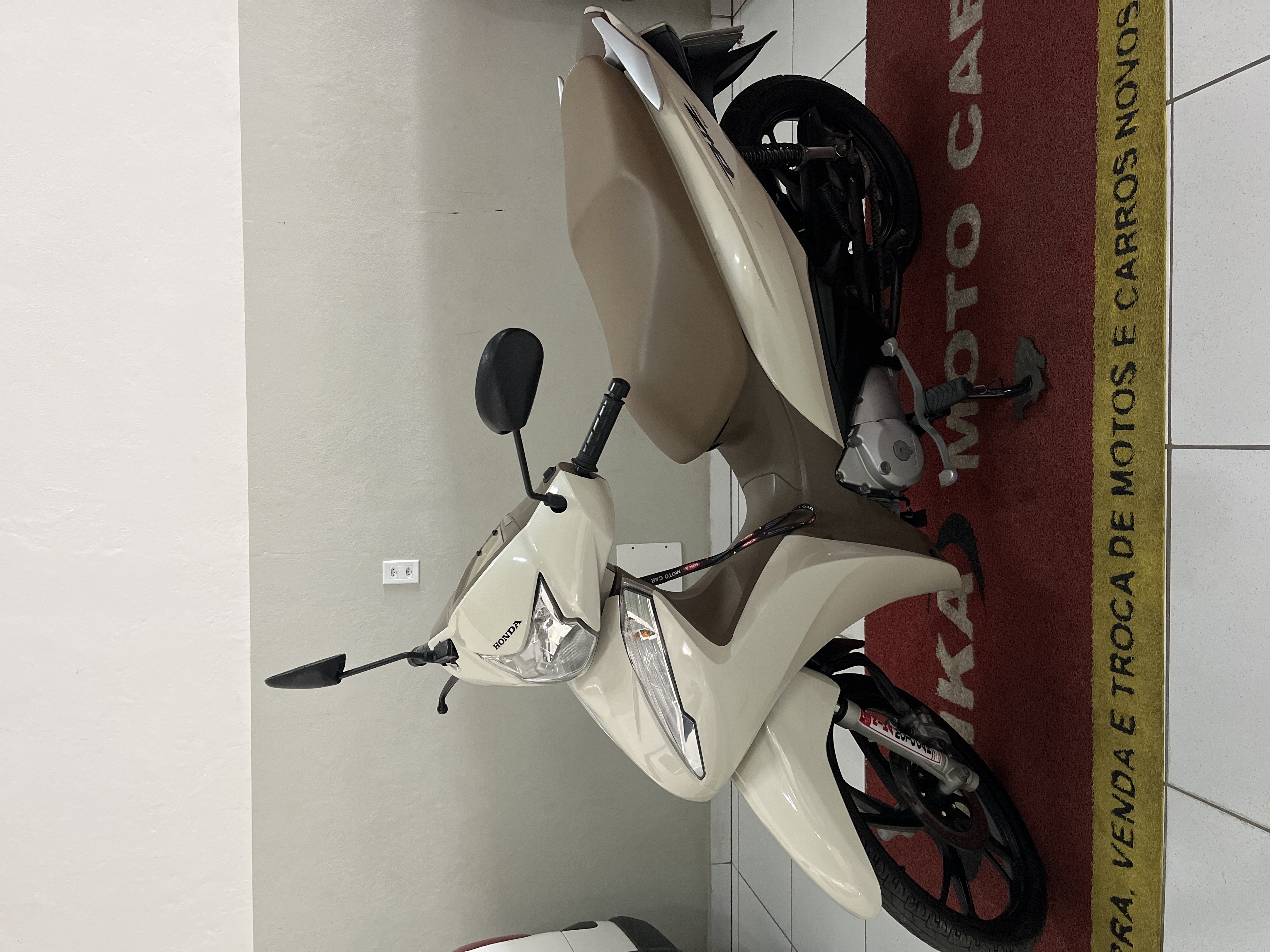 Honda Biz — foto 1 de 4