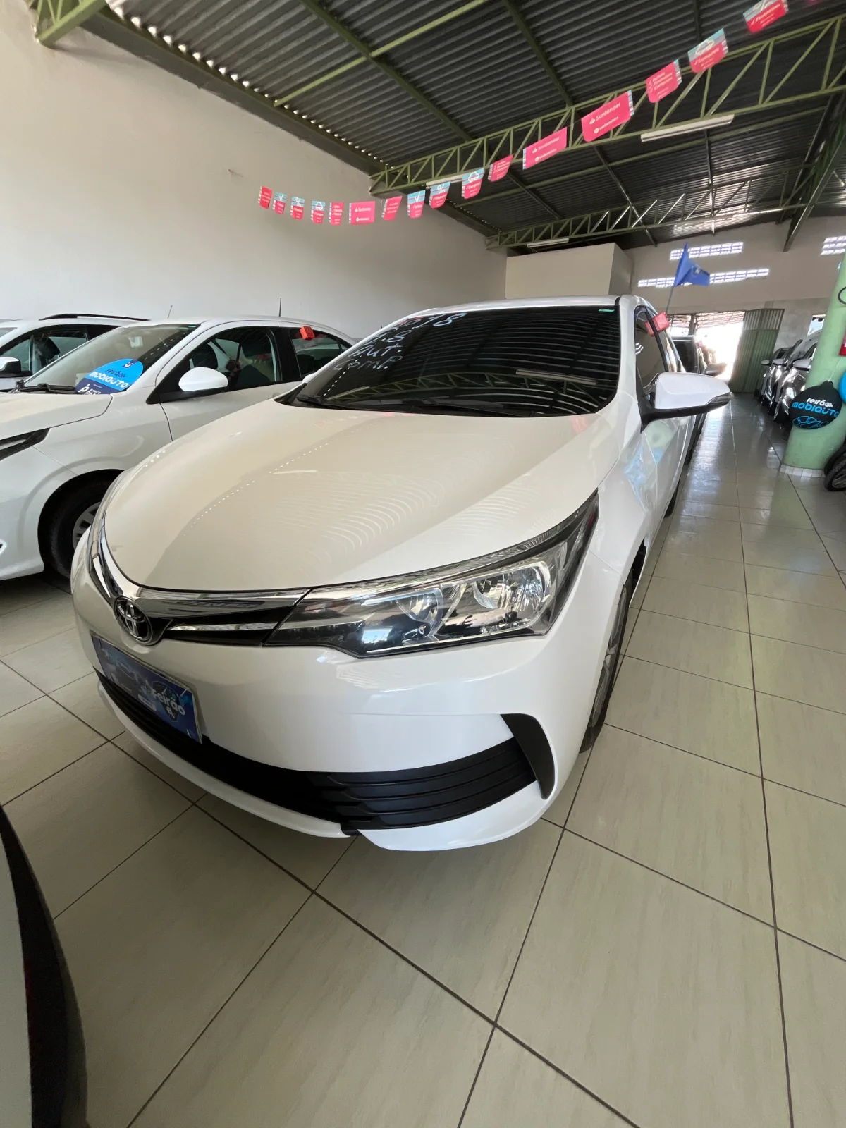 Toyota Corolla — foto 1 de 4