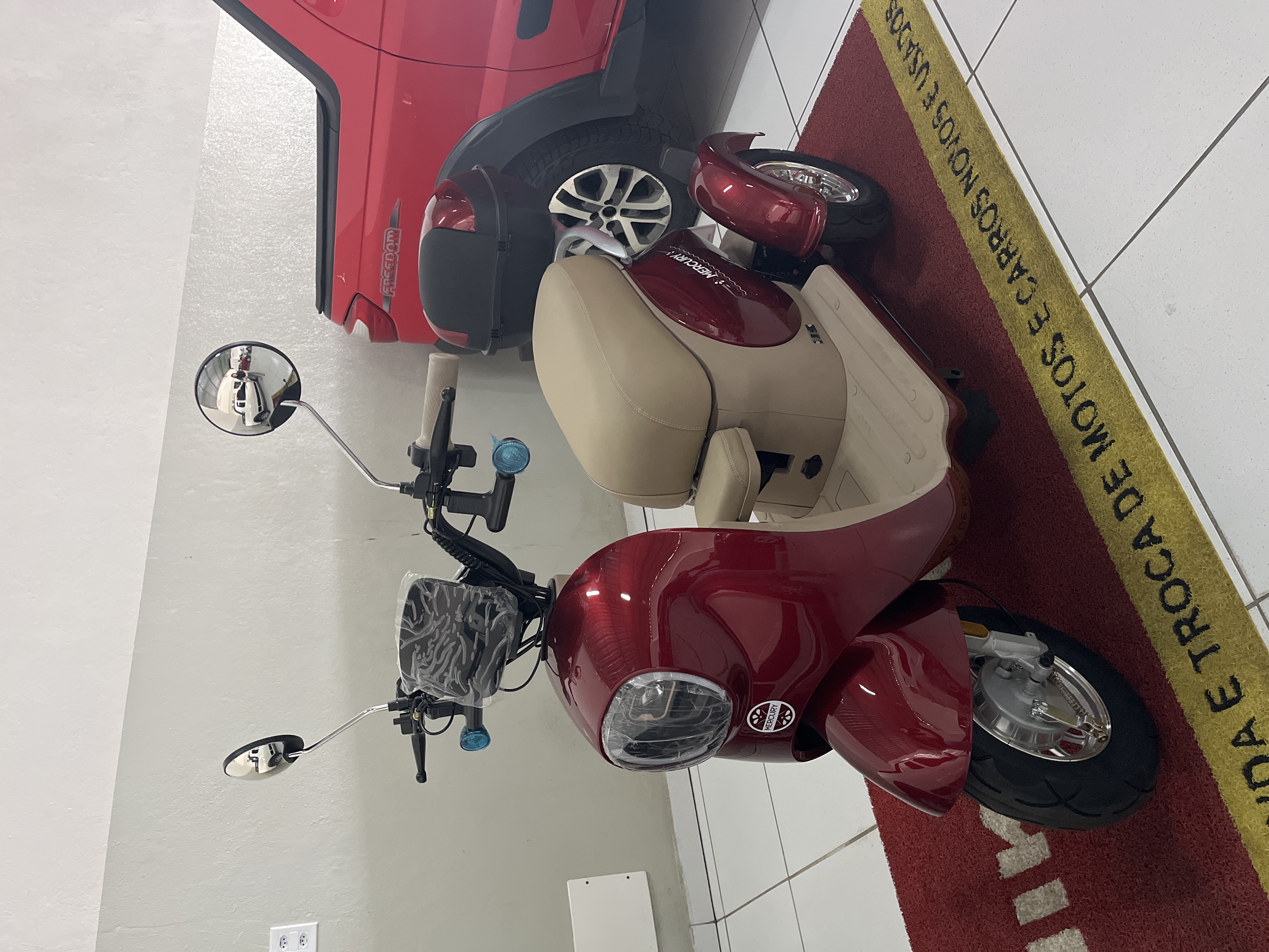 Mercury Triciclo — foto 1 de 2
