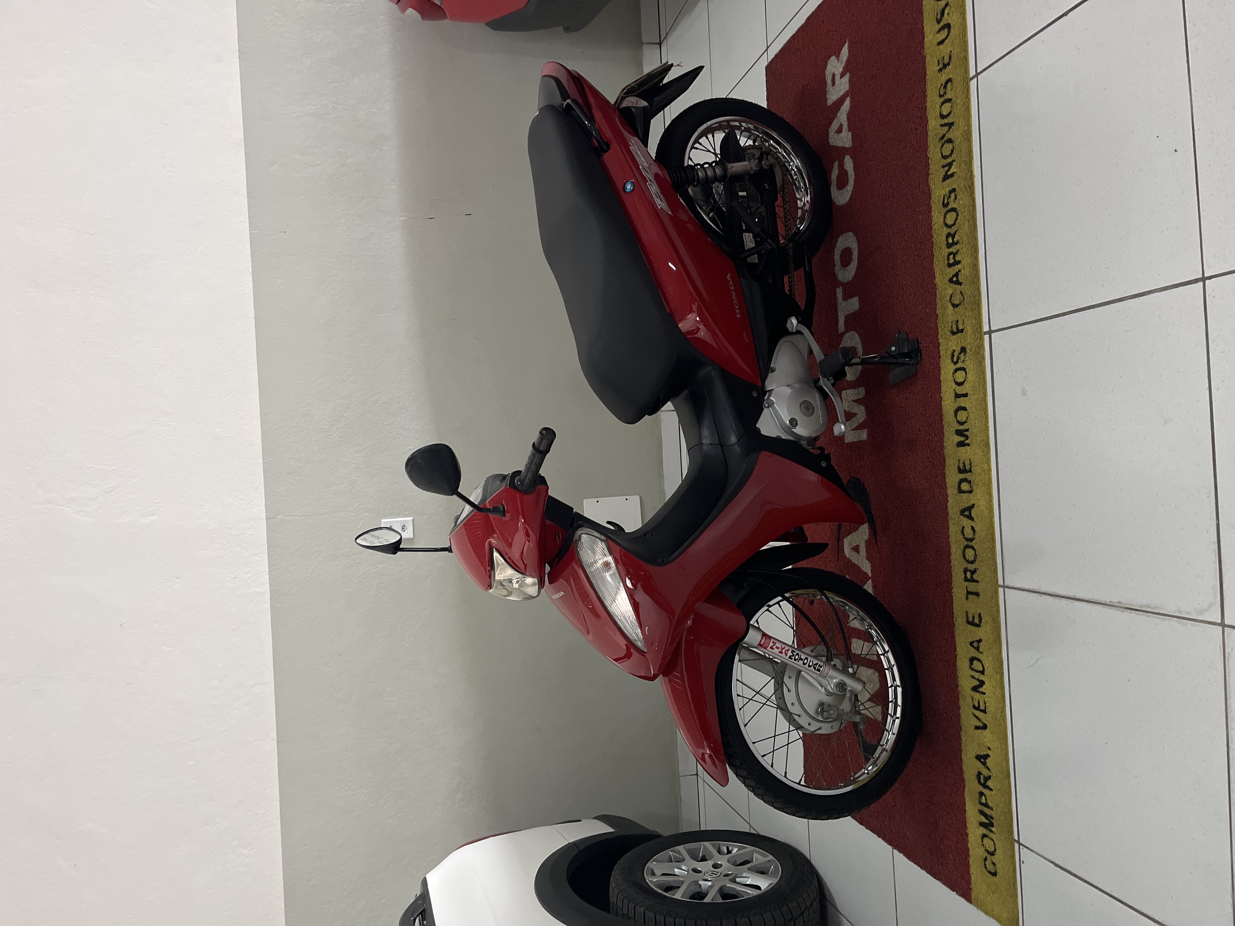 Honda Biz — foto 1 de 4