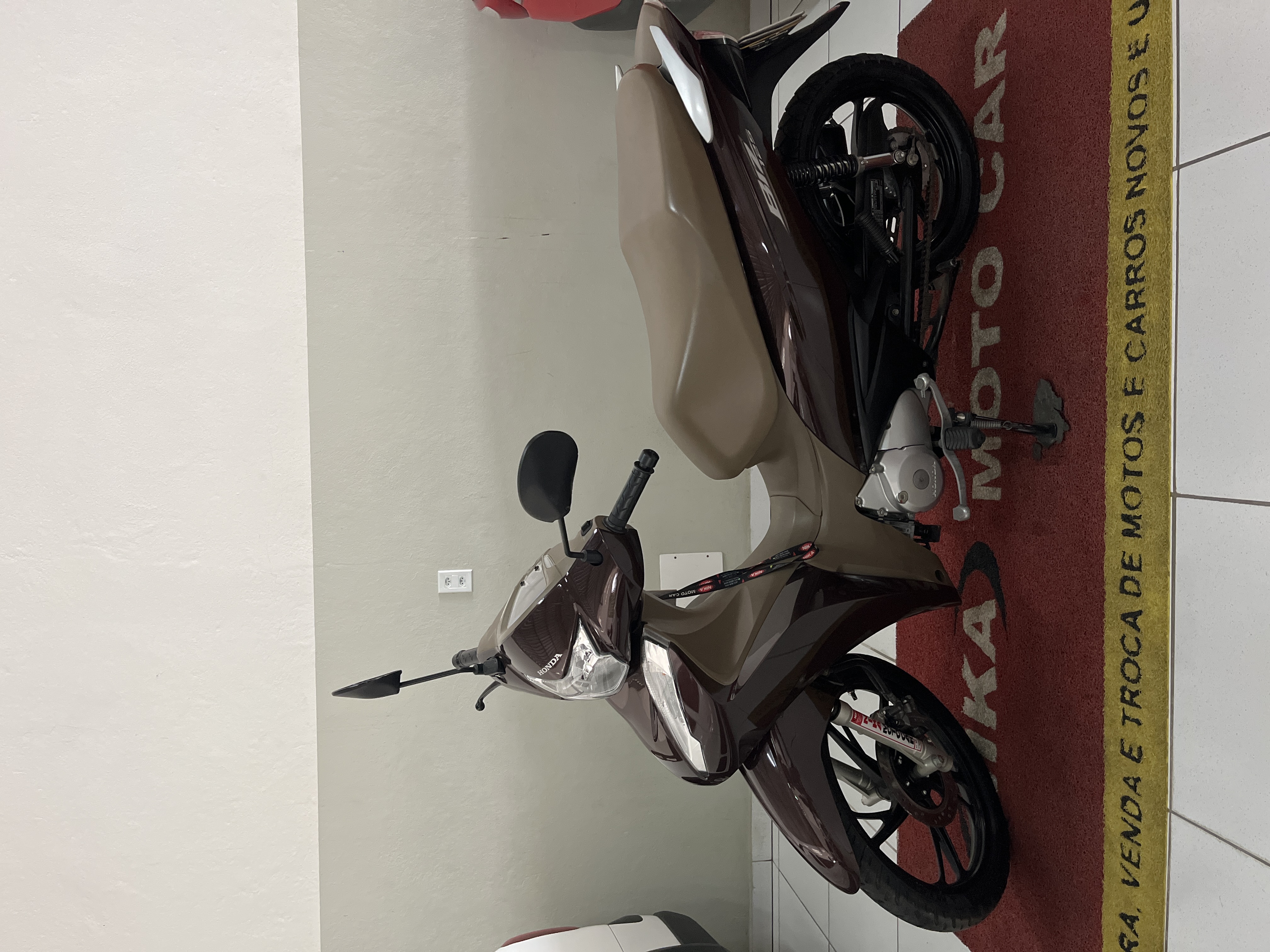 Honda Biz — foto 1 de 4